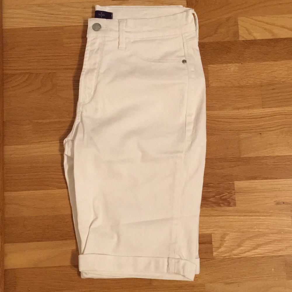 🔥PRICE DROP🔥 Bermuda shorts
